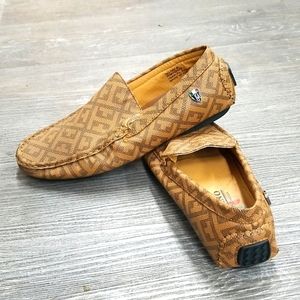 NWOB Mens Loafers size 9